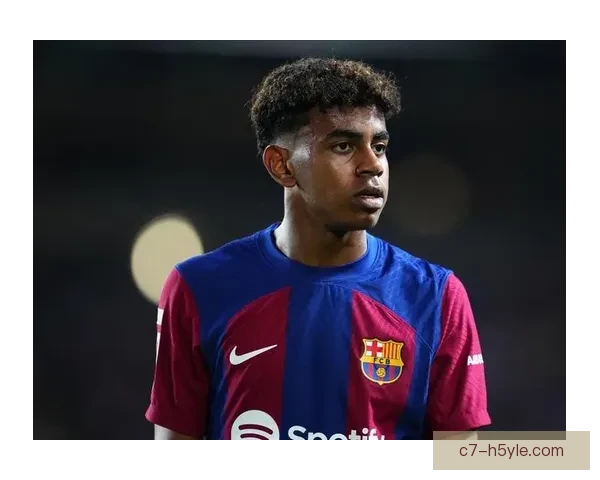 帕斯造15球比肩亚马尔成双星